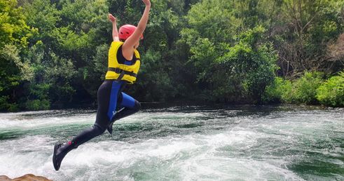 Rivertubing sprong